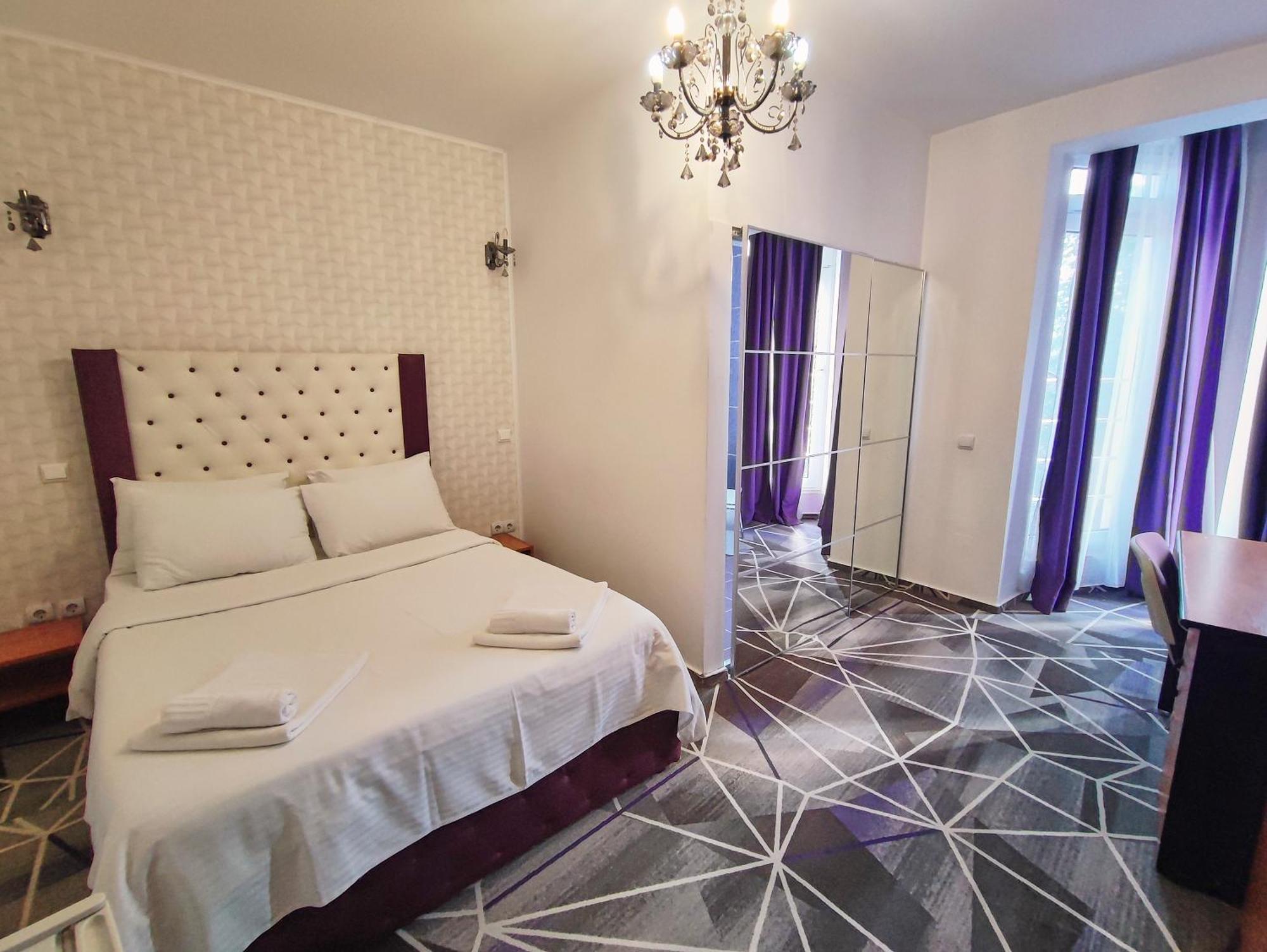 Iris Boutique Therme & Bucharest Otopeni Airport Экстерьер фото