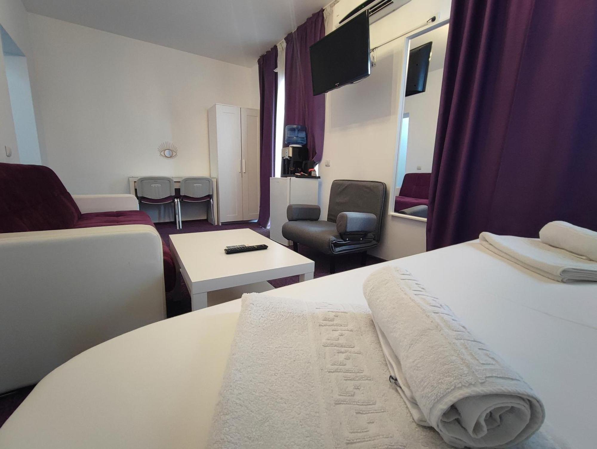 Iris Boutique Therme & Bucharest Otopeni Airport Экстерьер фото