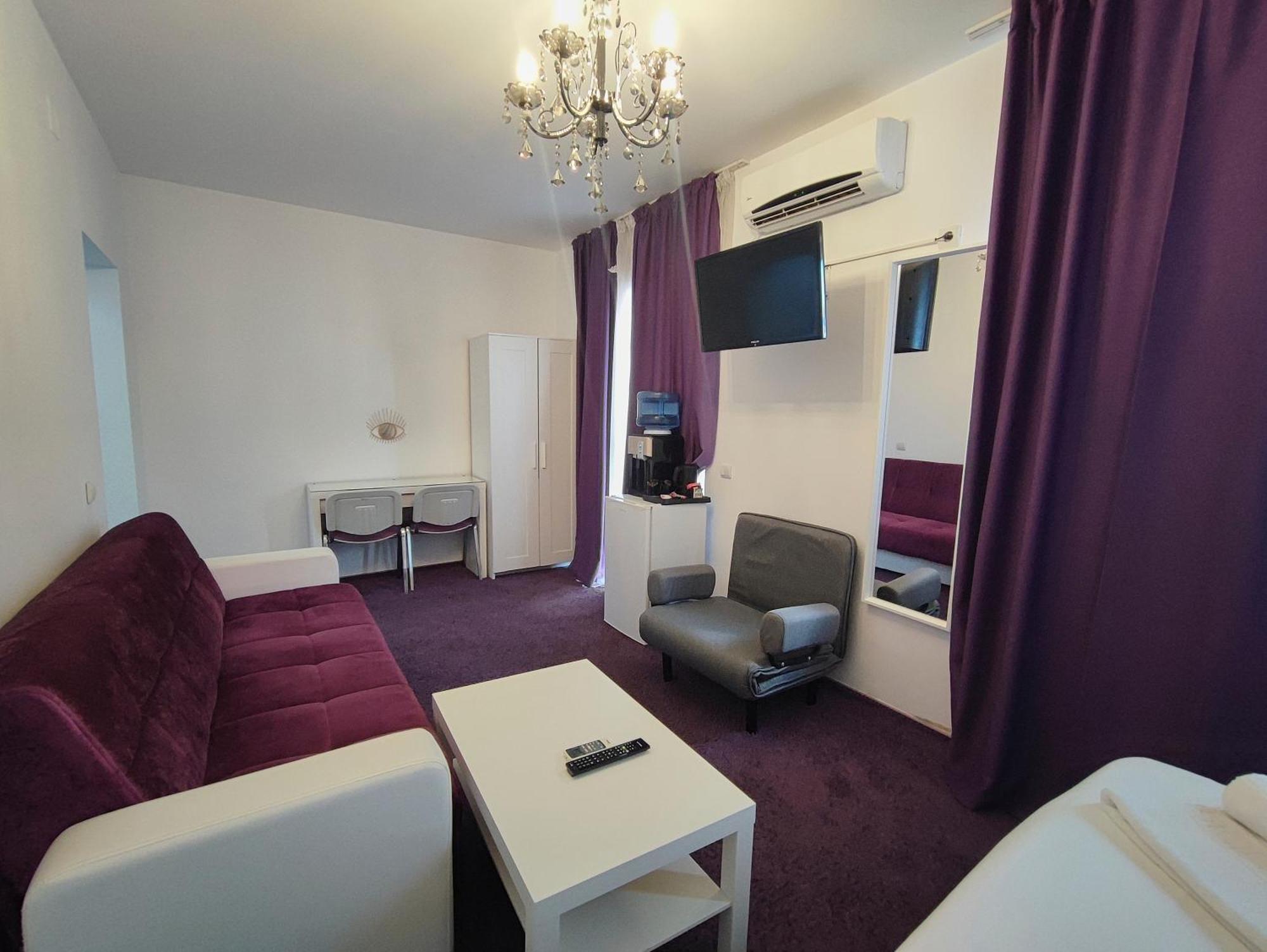 Iris Boutique Therme & Bucharest Otopeni Airport Экстерьер фото