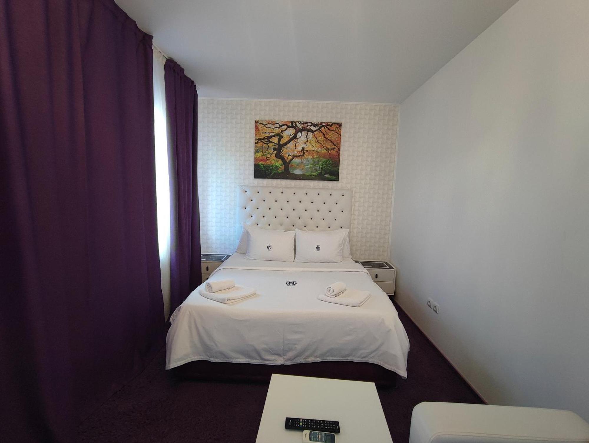 Iris Boutique Therme & Bucharest Otopeni Airport Экстерьер фото