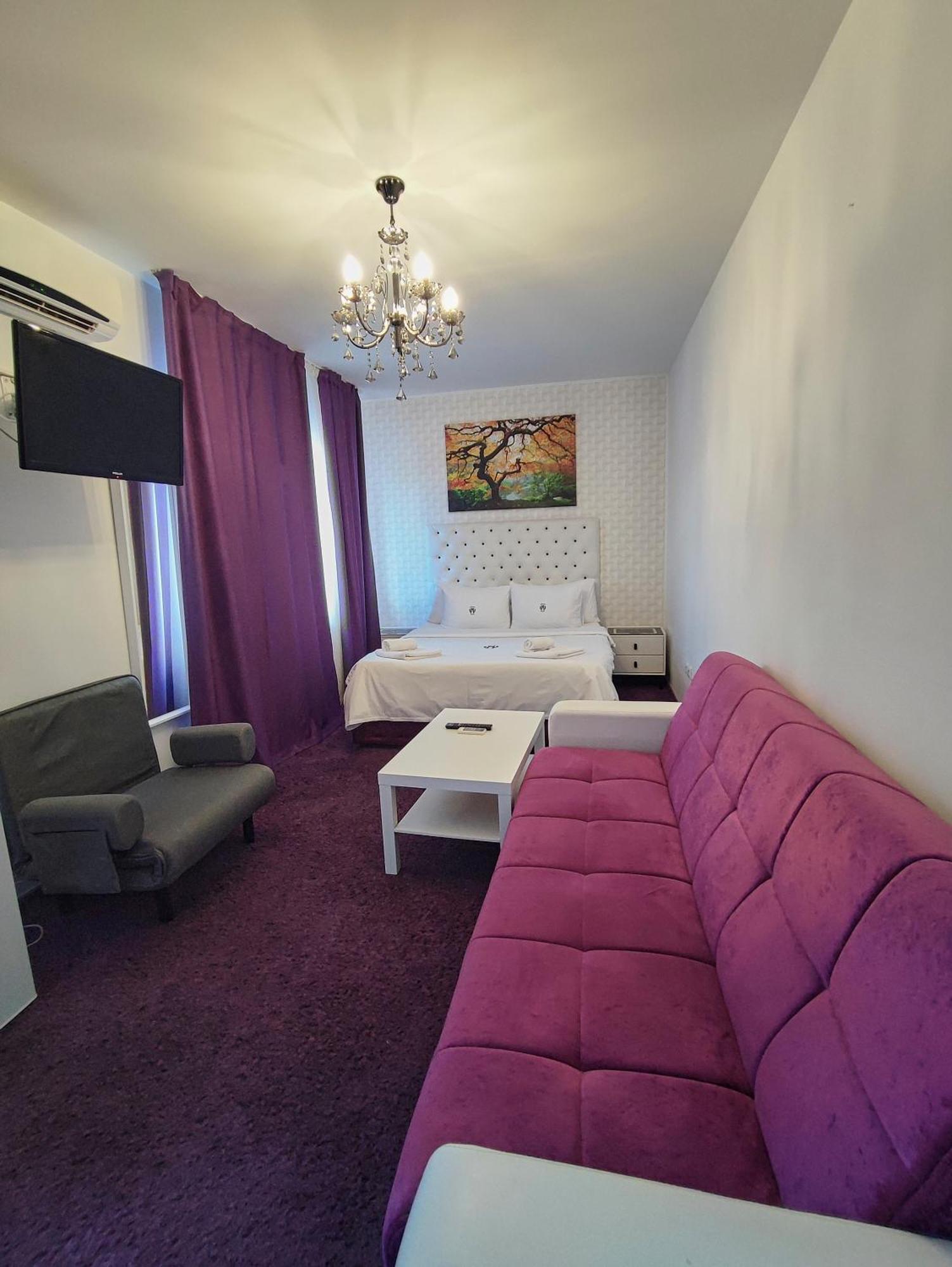 Iris Boutique Therme & Bucharest Otopeni Airport Экстерьер фото