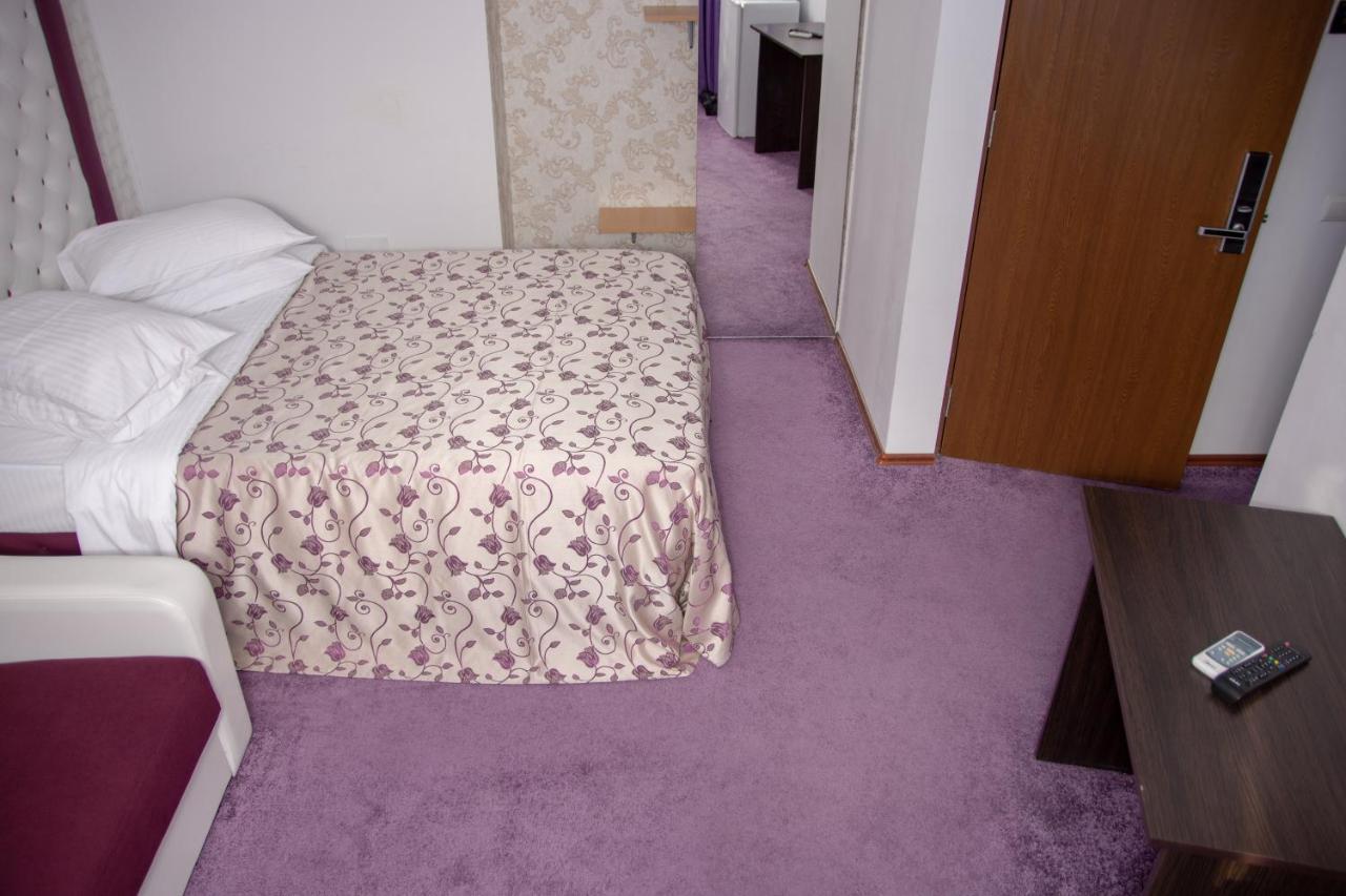 Iris Boutique Therme & Bucharest Otopeni Airport Экстерьер фото